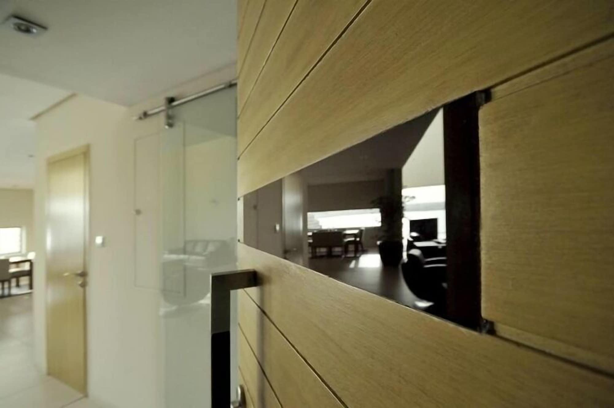 Sea Loft Villas Manama Eksteriør billede