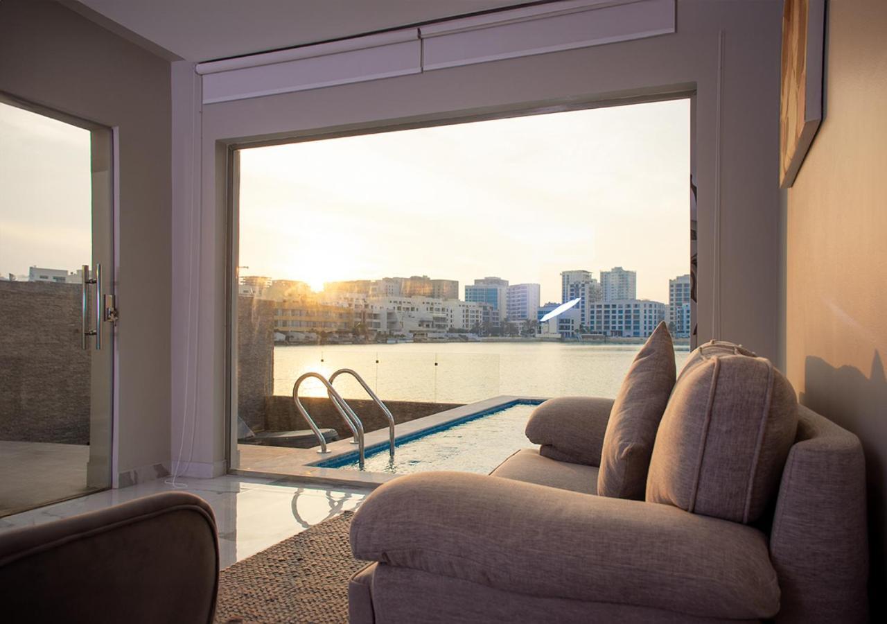 Sea Loft Villas Manama Eksteriør billede
